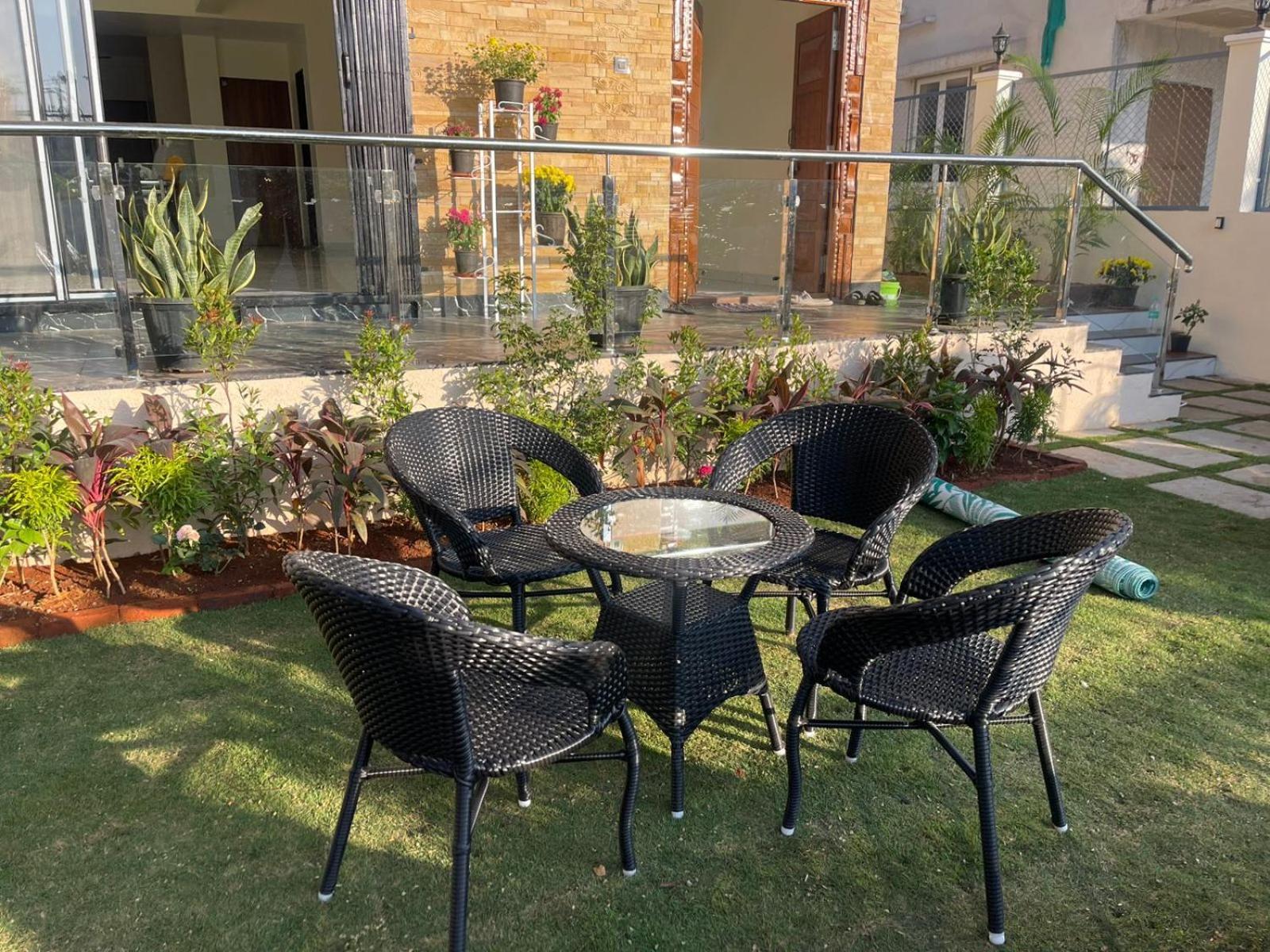 Lavish Villa - 3 Bhk Pool With Lawn Lonavala Εξωτερικό φωτογραφία